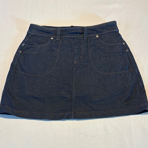 Athleta Dresses & Skirts - Athleta Dark Blue Mini Skirt with Short Size XL